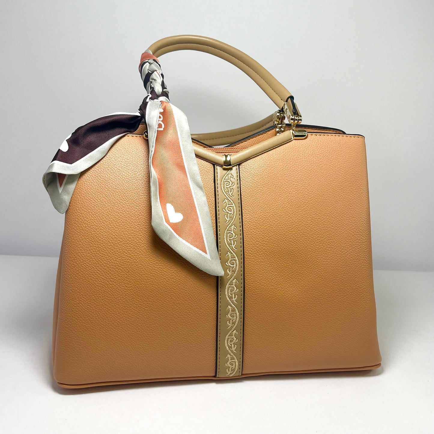 Borsa Lola