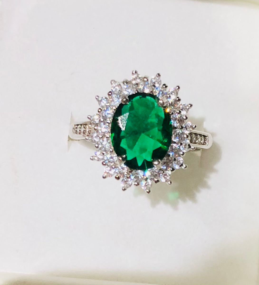 Argento Anello Royal Solitario Verde Smeraldo