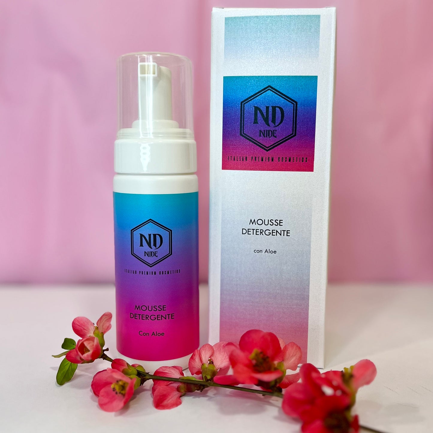 Nide Mousse                       Mousse Detergente con Aloe
